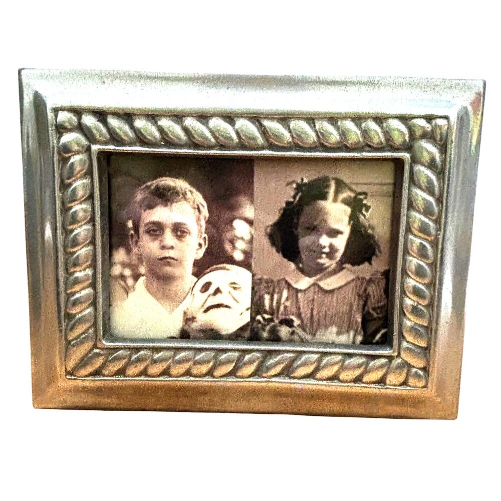 Photo Frame 5" x 4" free standing table top rope textured pewter silver metal